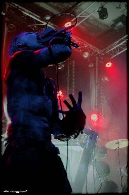 Combichrist16