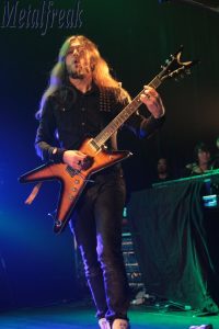 rising-steel-03-copier