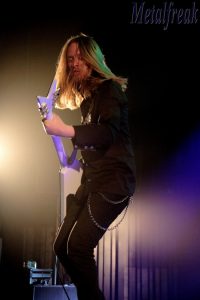 rising-steel-04-copier