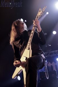 rising-steel-16-copier