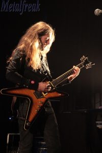 rising-steel-18-copier