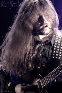 rising-steel-27-copier