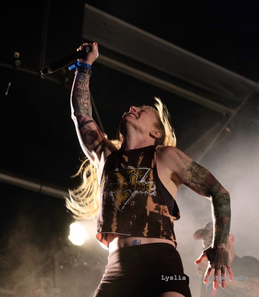 1077109C-9C16-4208-AB99-0998F67B04C8_1_201_a