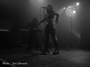 2b De Nuit - WTF - Musta - Soil Chronicles.