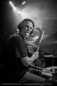 PER MOMENTUM.31.10.2025.Monster'S-09