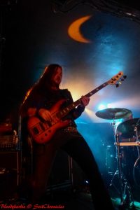 Sous un croissant de lune