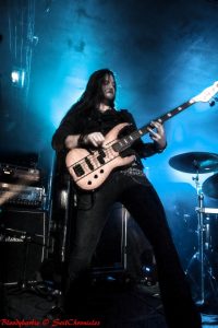 Un bassiste charismatique !