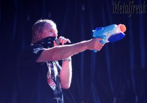 22 Dog Eat Dog 04 (Copier)