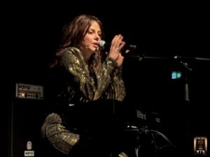 THE LAST INTERNATIONALE 10