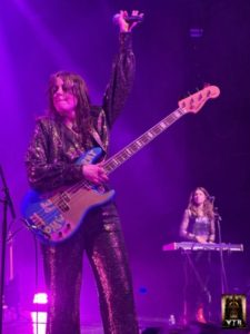 THE LAST INTERNATIONALE 14