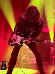 THE LAST INTERNATIONALE 38