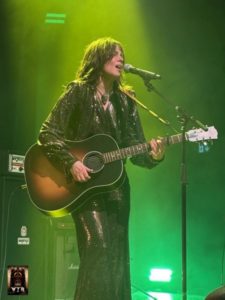 THE LAST INTERNATIONALE 8