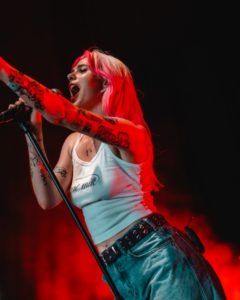 Girli_Vestrock_@joanvillalon_1