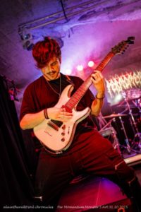 PER MOMENTUM.31.10.2025.Monster'S-13