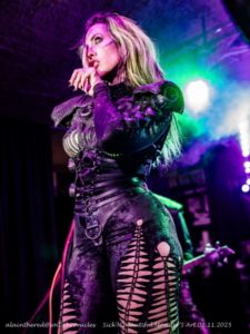 Sick N' Beautiful.02.11.2025.Monster'S-07